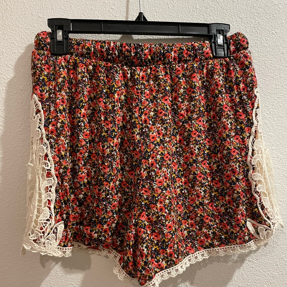 Xhilaration Shorts Floral Print Crochet Side Lace with Drawstring, size Medium